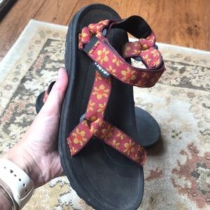 Teva sandal
